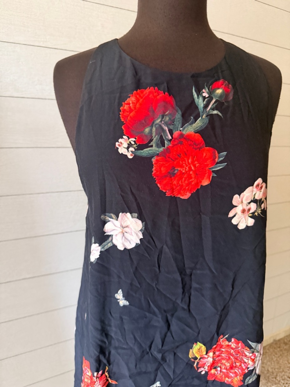 Alice + Olivia Liz Twist Back Dress in Castaway Floral - Picture 6 of 10